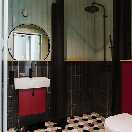 Wincent Aparthotel 3*