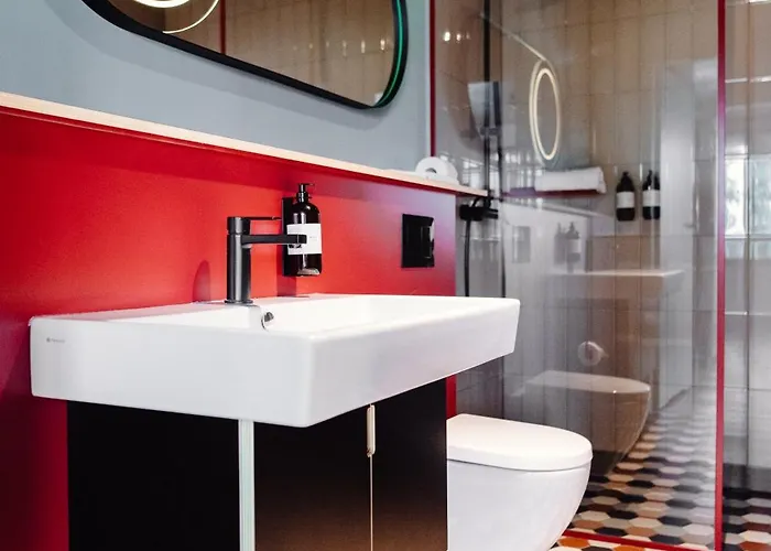 Wincent מלון דירות 3*