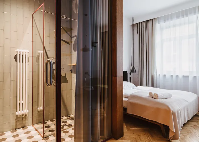 Wincent מלון דירות גדינייה