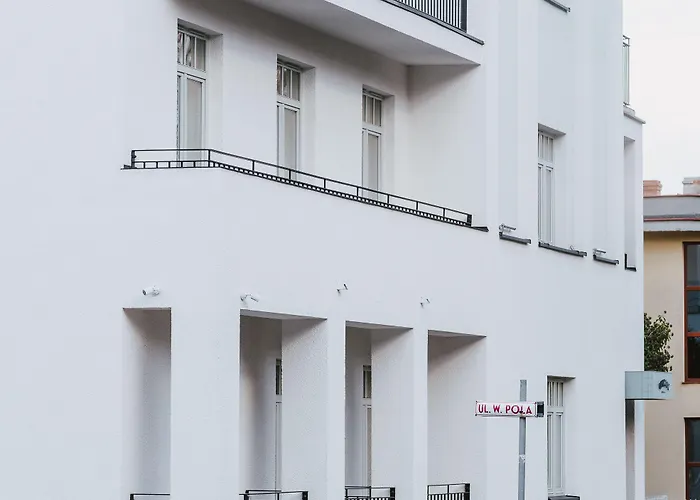 Wincent מלון דירות 3*