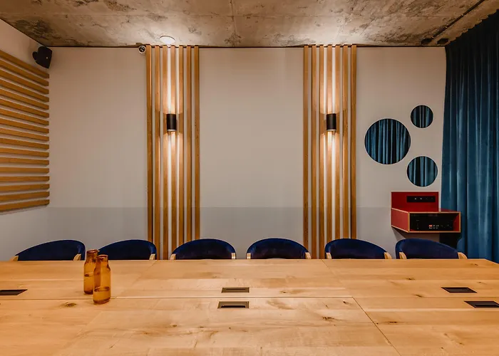 Wincent מלון דירות גדינייה